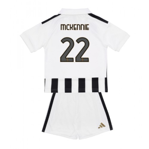 Fotbalové Dres Juventus Weston McKennie #22 Dětské Domácí 2026-27 Krátký Rukáv (+ trenýrky)
